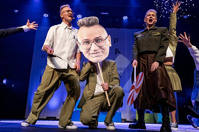 Tomas Dirgėla scenoje Tomas Dirgėla scenoje