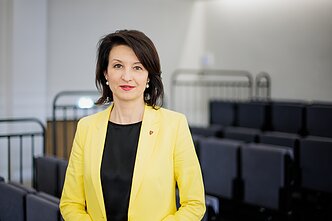 Dalia Henke Dalia Henke