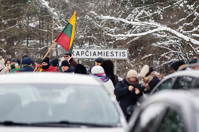 VST apie susitarimą dėl poligono: aistros Kapčiamiestyje – antisisteminiai judėjimai
