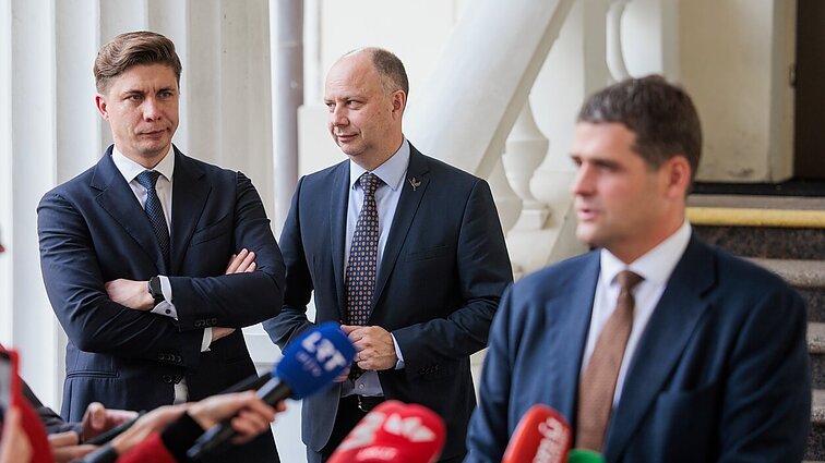 Politologės teigimu, kalbos apie koalicijos žlugimą – perdėtos: situacija per daug patogi