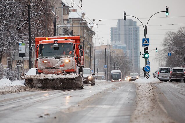 Road maintenance crews
