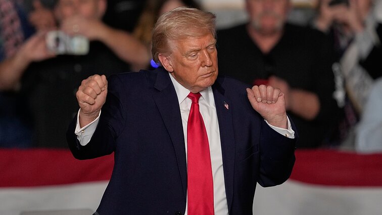 Mažeikis apie šių dienų diplomatiją: pasaulį keičia turčiaus madas demonstruojantis Trumpas