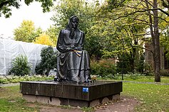 Žemaitės paminklas Vilniuje Žemaitės paminklas Vilniuje