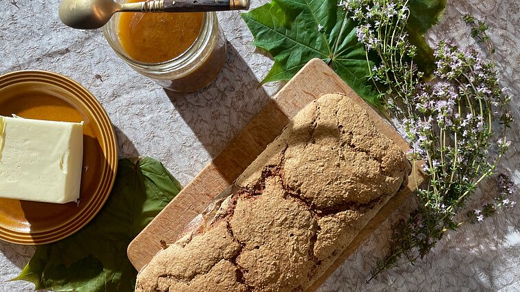 Kąsnelis tradicijos: šventę į namus atnešanti firminė ruginių miltų duona su raugu