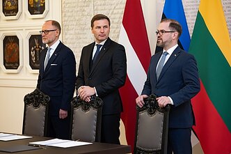 Baltijos šalių gynybos ministrai sutarė dėl bendros karinio mobilumo erdvės sukūrimo Baltijos šalių gynybos ministrai sutarė dėl bendros karinio mobilumo erdvės sukūrimo