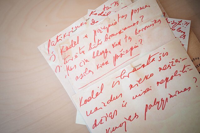 Paroda „Kodėl išbraukta?“ Profesorių name