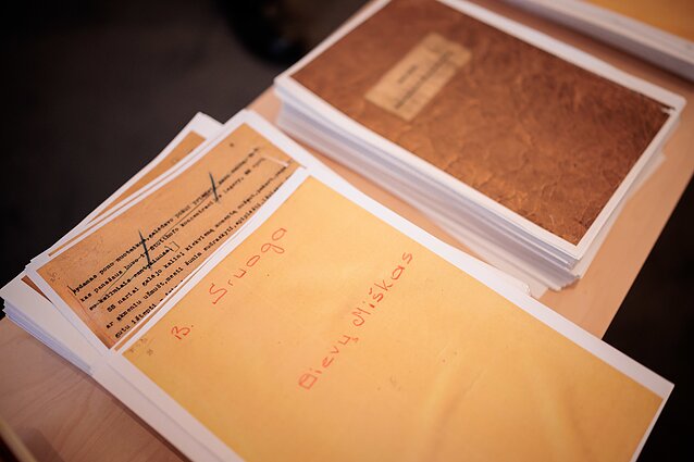 Paroda „Kodėl išbraukta?“ Profesorių name