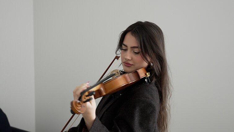 Przebijający się głos: Polka na scenach operowych świata