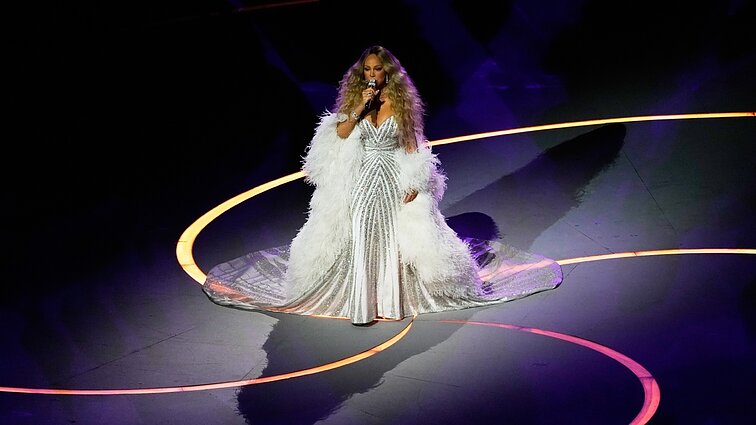 Olimpinių žaidynių atidarymo ceremonijoje – abejingų nepalikęs Mariah Carey pasirodymas