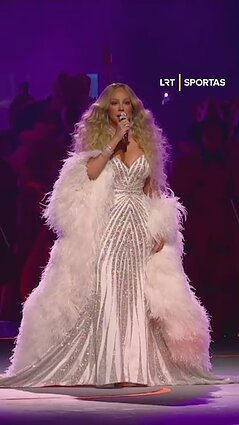 Olimpinių žaidynių atidaryme Mariah Carey uždainavo itališkai
