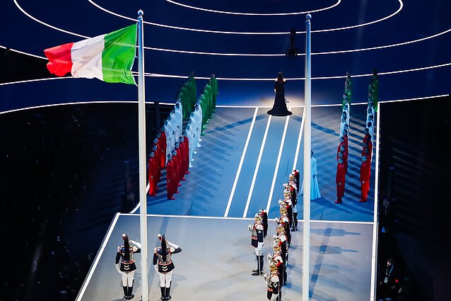 2026 m. Milano ir Kortinos žiemos olimpinių žaidynių atidarymo akimirka, Laura Pausini 2026 m. Milano ir Kortinos žiemos olimpinių žaidynių atidarymo akimirka, Laura Pausini