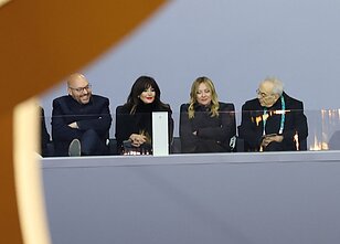 Italijos ministrė pirmininkė Giorgia Meloni stebi 2026 m. Milano ir Kortinos žiemos olimpinių žaidynių atidarymą 