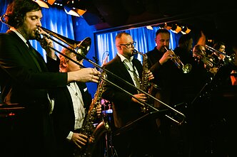 „Jazz Cellar 11“