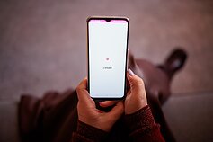 Dovilė Vitkevičiūtė, tinderis