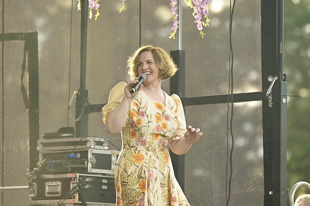 Gyvendama Zarasuose Dovilė pasirodydavo įvairiuose renginiuose