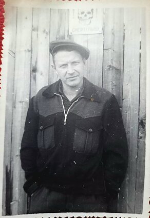 Eugenijus Karalius Uchtos lageryje 1952 m. Eugenijus Karalius Uchtos lageryje 1952 m.