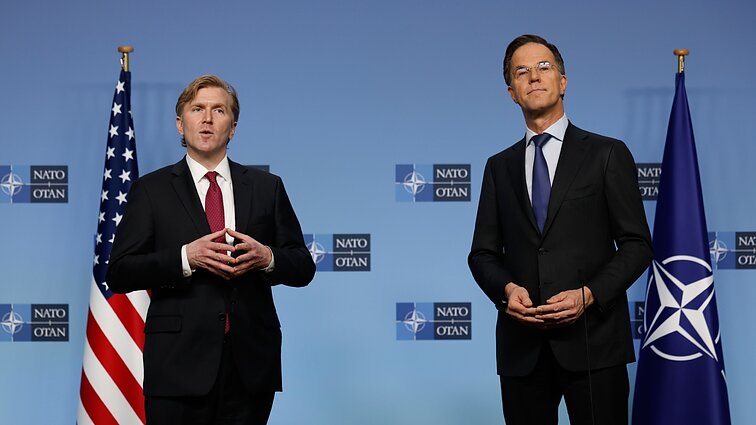 JAV: turime pagrindą kurti naują NATO, paremtą partneryste, o ne priklausomybe