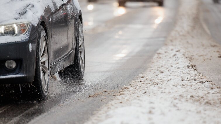 Staigiai formuosis lijundra, plikledis: savaitgalį kelionėms gali prireikti daugiau laiko