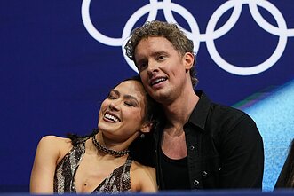 Madison Chock ir Evanas Batesas Madison Chock ir Evanas Batesas