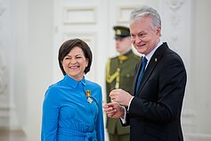 Valstybės apdovanojimų teikimas