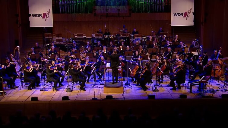 Klasikos koncertų salės – nuo Juliaus Juzeliūno pyrago iki koncerto „Disney“ šimtmečiui