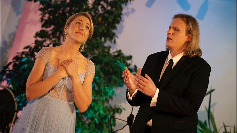 Od opery po harcerstwo. Opowieść o tożsamości, pasji i odwadze w podejmowaniu decyzji