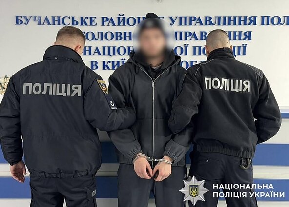 Iš pradžių nepareiškusi jokio kaltinimo policija netrukus D. Kolesniką suėmė, o po to skyrė namų areštą Iš pradžių nepareiškusi jokio kaltinimo policija netrukus D. Kolesniką suėmė, o po to skyrė namų areštą