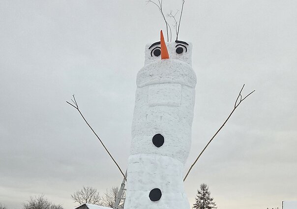 The giant snowman of Semeliškės