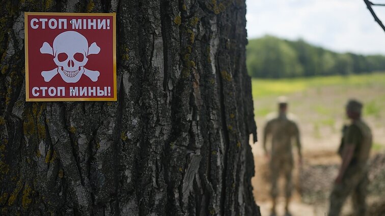 Lenkija šiandien pasitraukia iš Otavos konvencijos: užminuoti pasienį galėtų per dvi paras