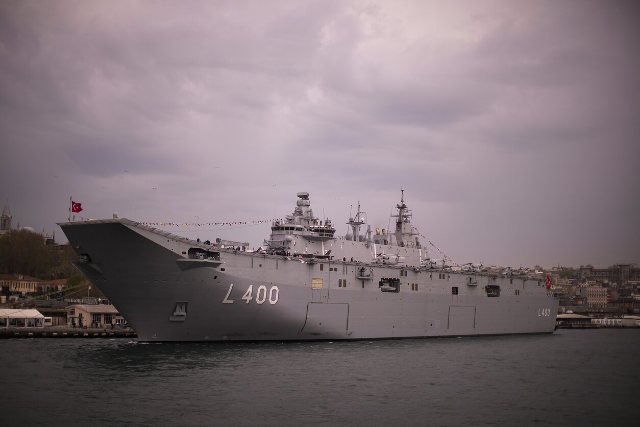 Turkijos karo laivas „TCG Anadolu“ Turkijos karo laivas „TCG Anadolu“