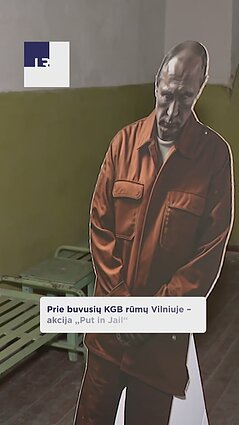 Akcijoje – reikalavimas Putinui atsakyti už karą Ukrainoje.