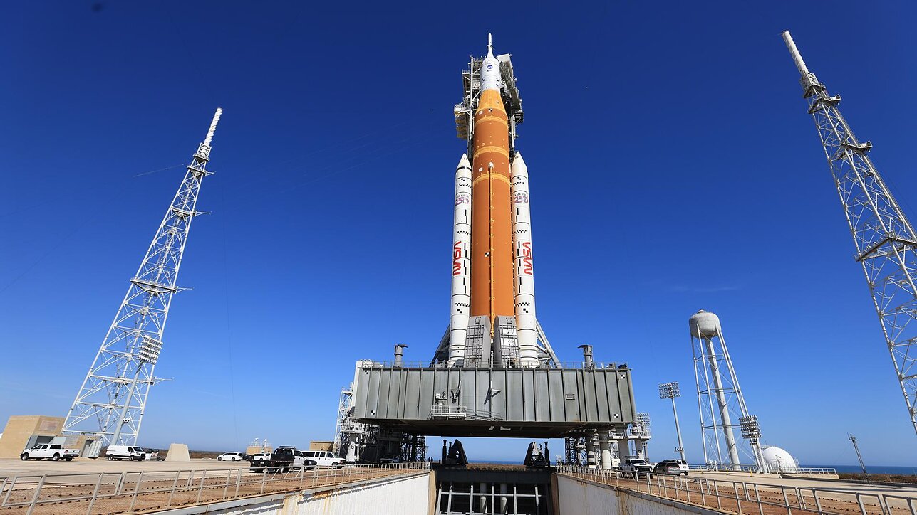 Artemis II raketa SLS Artemis II raketa SLS