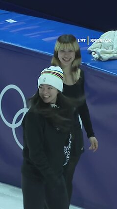 Reed sveikina Liu iškovojus auksą, o Malininas ruošia salto parodomajai programai