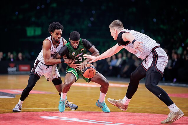 Sylvainas Francisco ir Jerrickas Hardingas, KMT finalas: Kauno „Žalgiris“ – Vilniaus „Rytas“ Sylvainas Francisco ir Jerrickas Hardingas, KMT finalas: Kauno „Žalgiris“ – Vilniaus „Rytas“