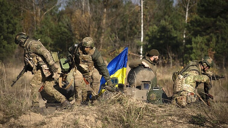 Ukrainai pasitinkant ketvirtąsias Rusijos invazijos metines, šalyje tvyro nusivylimas