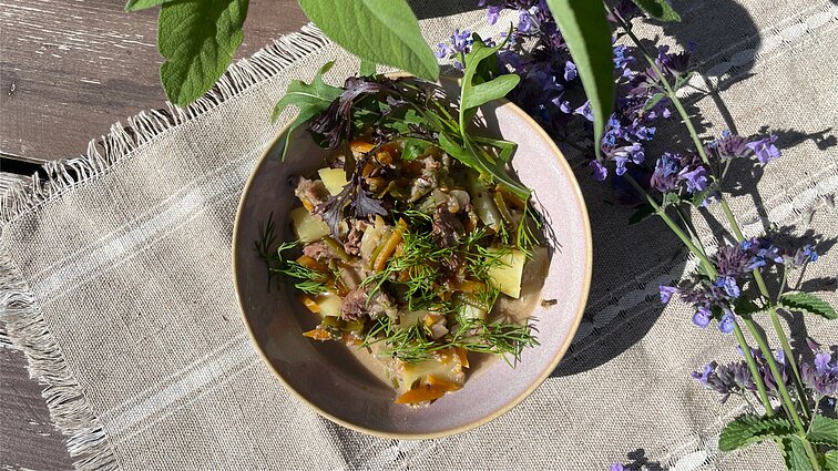 Firminis Kaučikų atsinaujinančio ūkio jautienos troškinys su daržovėmis