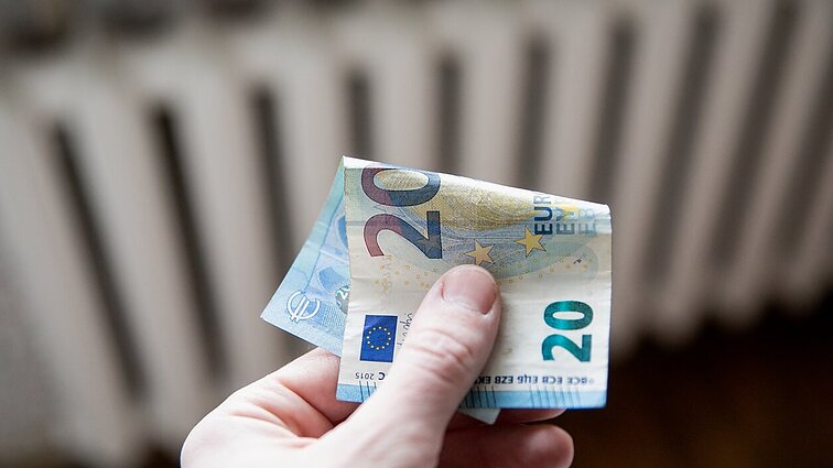 Ekspertas apie būsto renovacijų vengimą: žmonės bijo būti palikti prieš dingstančias įmones