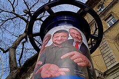 Prieš Ukrainą nukreiptas plakatas Vengrijoje Prieš Ukrainą nukreiptas plakatas Vengrijoje