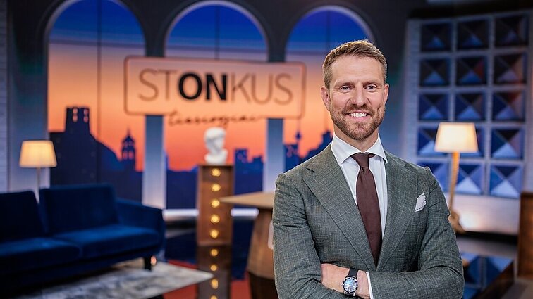 Stonkus tiesiogiai