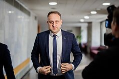 Nerijus Cesiulis atvyko į susitikimą pas premjerę