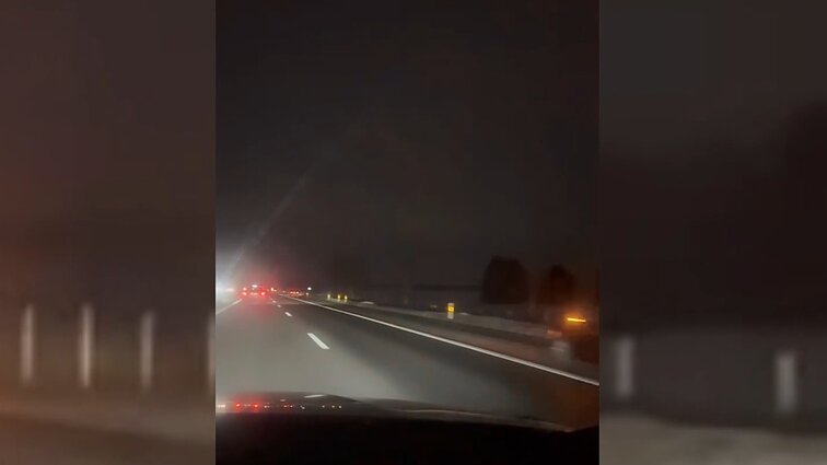 Klaipėdos link važiavusiųjų laukė kliūtys: automobiliai apgadinti dėl atsivėrusių duobių