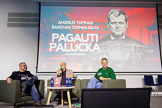 Andriaus Tapino ir Šarūno Černiausko knygos „Pagauti Palucką“ pristatymas Andriaus Tapino ir Šarūno Černiausko knygos „Pagauti Palucką“ pristatymas