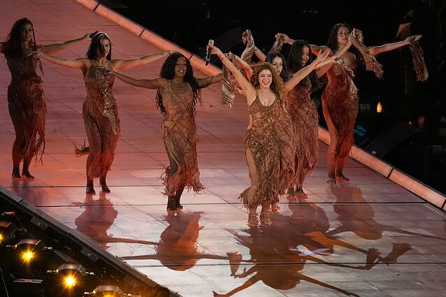 Shakira Meksikos sostinėje surengė nemokamą koncertą 400 tūkst. žiūrovų Shakira Meksikos sostinėje surengė nemokamą koncertą 400 tūkst. žiūrovų