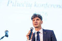 Ignas Vėgėlė surengė „Piliečių konferenciją“ Kaune Ignas Vėgėlė surengė „Piliečių konferenciją“ Kaune