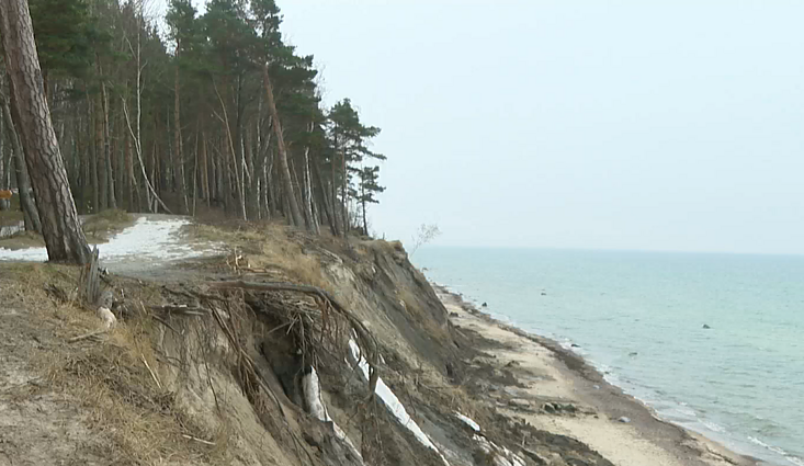 Erosions on the Dutchman’s Cap cliff