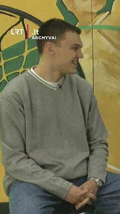 Su 50-uoju, Šarai! 1998 m. laidos fragmentas.