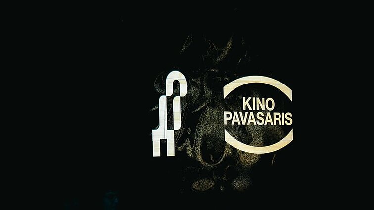 „Kino pavasario“ programa: namų jausmas, dėmesys lietuviškoms premjeroms ir filmas baseine