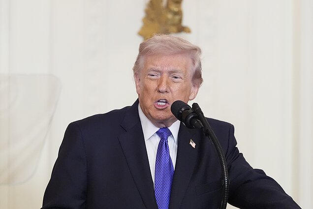 Trumpas reikalauja Irano kapituliacijos, smūgiai regione nesiliauja