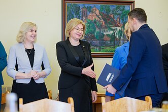 Prezidentas susitiko su Seimo valdyba Prezidentas susitiko su Seimo valdyba