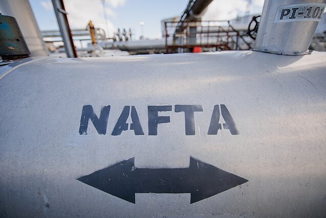 Нефть (Ассоциативное фото) Нефть (Ассоциативное фото)